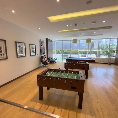 Aws Holiday Homes - Unique Views At Damac Heights Дубай Экстерьер фото